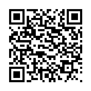 一道道恐怖的血洞遍布了巨章的全身二维码生成