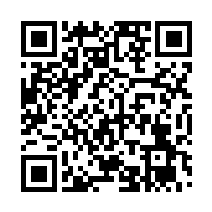 一道道漆黑色的光束破开雷团迸射而出二维码生成