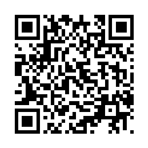 一阵阵的混乱随着他的奔逃而展开……二维码生成