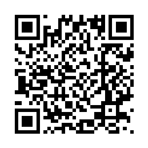 一面拿过摆在谢老夫人身边的酒壶二维码生成