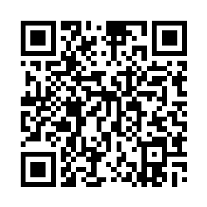 丁羽也是小小的往后缩了一下自己的身体二维码生成