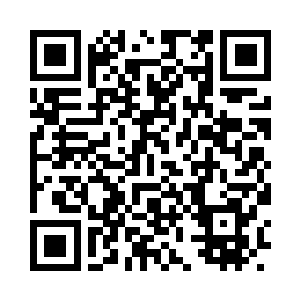 丁羽又一次的把香烟从兜里面掏了出来二维码生成