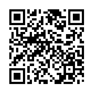 丁羽拿着自己的提包来到了出事车辆这边二维码生成