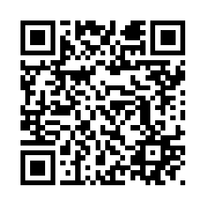 丁羽被自己的舅舅带着去干活去了二维码生成