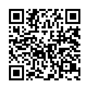 丁长生伸手放到刘香梨的另一侧肩膀上二维码生成