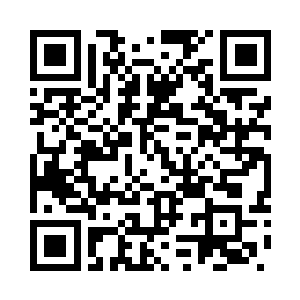 丁香着坐在一旁正在绣花的柳泱泱二维码生成