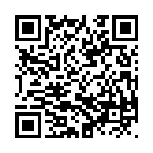 七八颗牙齿从这名男子的嘴巴里面飞出二维码生成