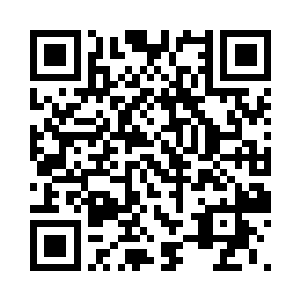 万追青在悲痛和恐慌中迅速地成熟起来二维码生成