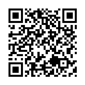 三下两除二地便将这个侍女的衣服给扒了下来二维码生成