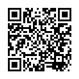 三个女子住在了左边较大的房子里二维码生成