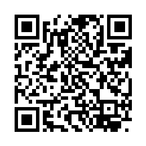 三五成堆的摆放着大量废弃破损的炼丹炉鼎二维码生成