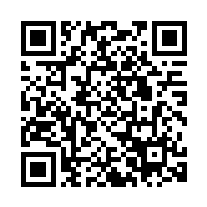 三人胡乱抓起距离自己最近的包裹二维码生成