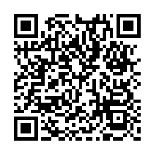 三名黑衣男子看着文莲古怪的神色不禁满腹狐疑二维码生成