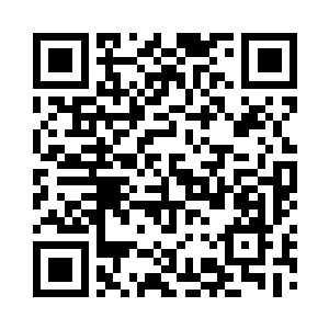 三座几十丈高的战诗小山峰排一线砸向熊荆二维码生成