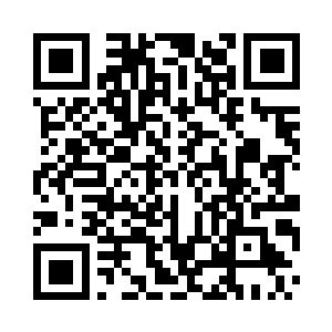三枚枪榴弹在做了替死鬼的士兵附近炸开二维码生成