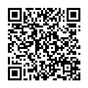 三架直升机开始悬停在建筑上方让特战队员索降落地二维码生成