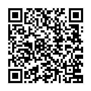 上官家和丰家人从表情眼神上看出笪攸宁对萧摇明显有着爱恋二维码生成