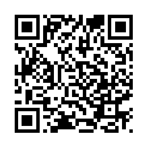 上面放着一个二十英寸左右的电视二维码生成