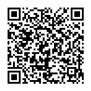 下一刻漫天的法宝飞剑也是直接朝着天圣宗和天机派的众人的身上笼罩过去二维码生成