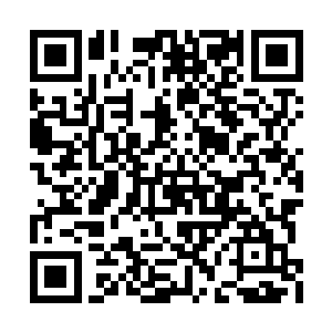 下面的几个学生纷纷嘲笑的看向那发嗲的女学生二维码生成