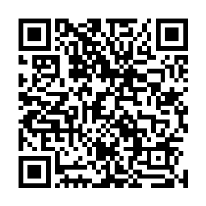 下面马上便有一个反应快的掏出一支笔和一个本子递了过来二维码生成