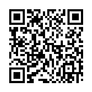 不容推拒的力道将她推坐在一旁沙发之上二维码生成