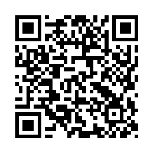 不禁暗自庆幸自己在火车做了个正确的决定二维码生成