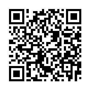 不过仅仅是微微一愣随后脸上也是二维码生成