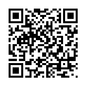 不过她却盘腿面对电视屏幕坐在沙发上发呆二维码生成