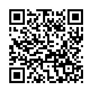 不过打败他们的是这么漂亮的女人二维码生成