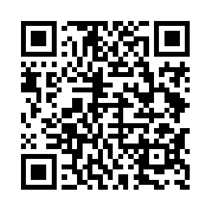 不过看了一下那个手镯之后眼中也是不自觉的二维码生成