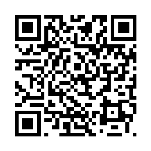 不过胡家贺只是个临时雇佣的小翻译二维码生成