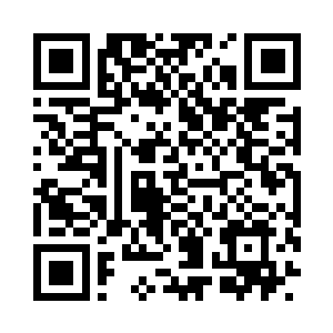 不过这时候房间里所有人都静静地看着我二维码生成