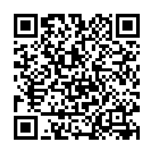 不过这笑意挂在他那僵硬的脸庞就显得有些不伦不类二维码生成