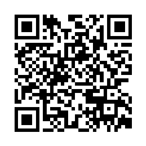 东方不败孤芳自赏地凝视着自己的红指甲二维码生成