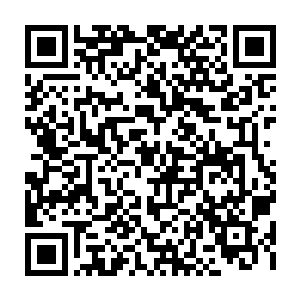 丝毫不顾忌自己会不会掉下去或者车辆失控以后自己基本就是个必死的局面二维码生成
