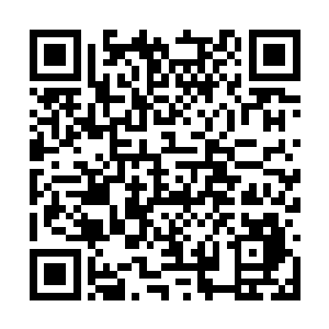 丝的性感薄唇恋恋不舍的松开怀中尤物饱胀的红唇二维码生成