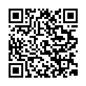 两个人也没有注意一个远处街角转过来的大汉二维码生成