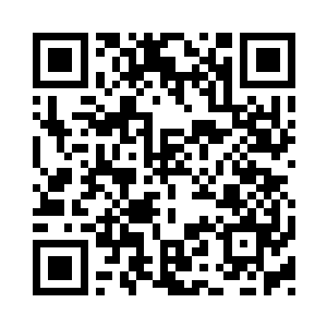 两个人影直接轰破地面上一栋屋子的屋顶二维码生成