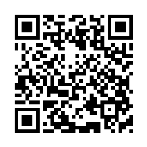 两个人身体周围的空间也开始变得扭曲……二维码生成