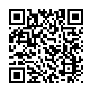 两个传奇佣兵团的团长在地上扭打二维码生成