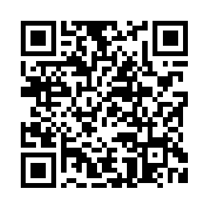 两个小家伙一边擦拭着额角的汗水二维码生成