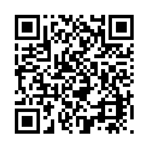 两个护工推着君白芬芳来到了李斯斯的病房二维码生成