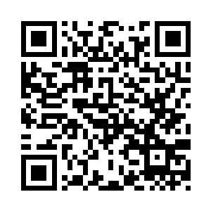 两人已经来到了一片绿意盎然的丛林中二维码生成