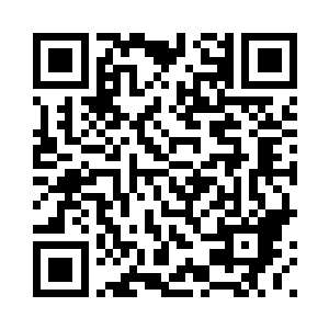 两人时不时地往嘴中塞一些浑天丹二维码生成