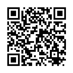 两侧热情的粉丝总是将他的脚步挽留下来二维码生成