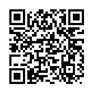 两行身着黑衣的侍卫整齐的站立在大门外二维码生成