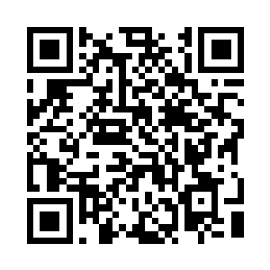 两辆车就这样一前一后撞翻了路边的侧栏二维码生成