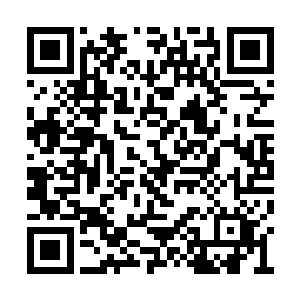 两边山头上的近两千土匪已经完全汇拢在一起了二维码生成