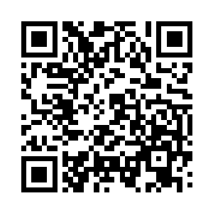 严默说话可不像原战还需要人翻译解释二维码生成